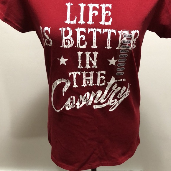 {Farm Fed Clothing} NWT Red "Life Is Better In The Country" Tee - Picture 4 of 8